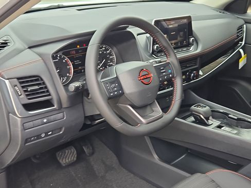 New 2026 Nissan Rogue Rock Creek image 10