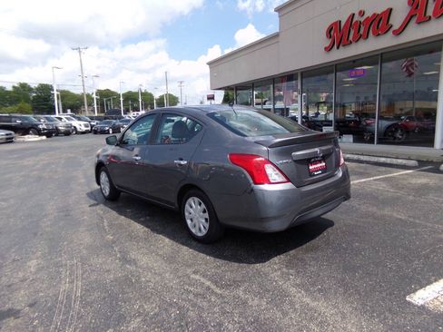 Used 2019 Nissan Versa SV FWD image 8