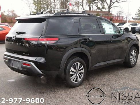 New 2026 Nissan Pathfinder SL AWD/4WD image 7