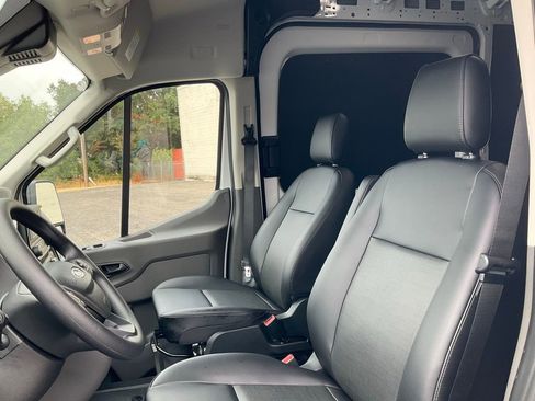 New 2025 Ford Transit 250 148 Medium Roof Extended AWD w/ Load Area Protection Package image 50