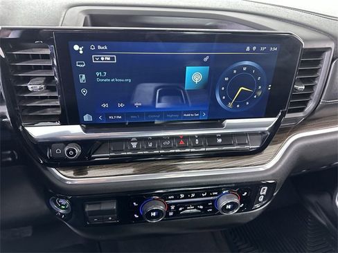 Used 2025 Chevrolet Silverado 2500 LT w/ Convenience Package image 13