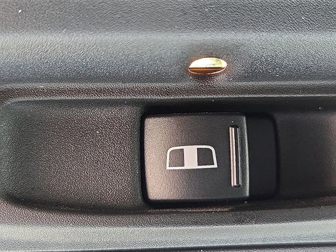 Used 2017 RAM 1500 Laramie w/ Convenience Group image 19