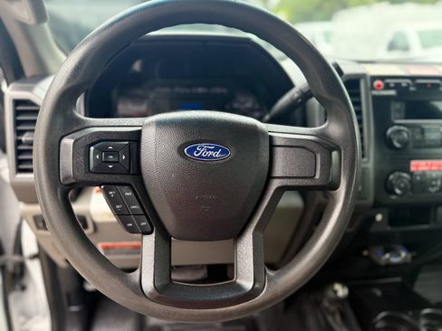Used 2018 Ford F550 4x4 Regular Cab Super Duty image 37