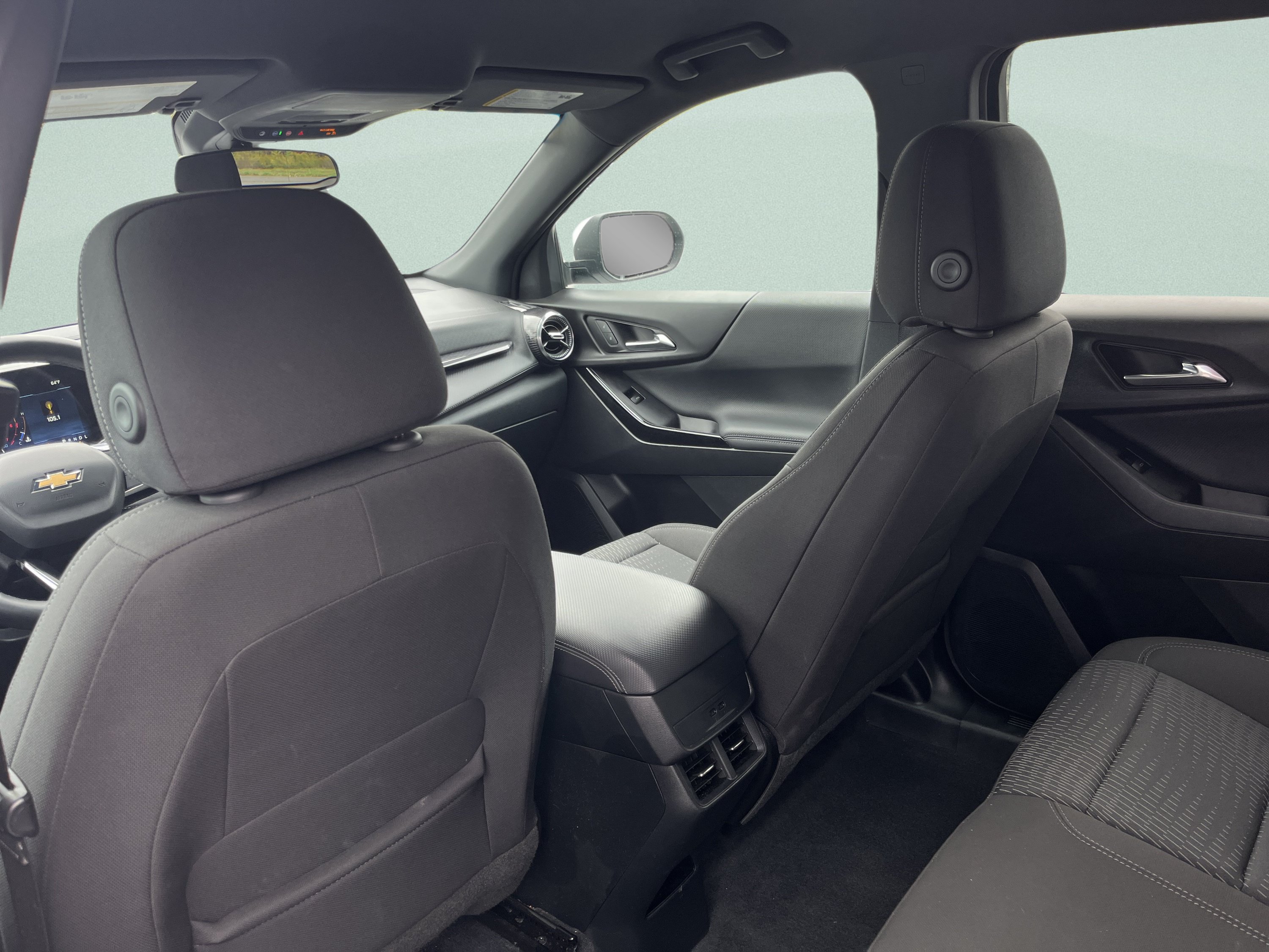 Used 2026 Chevrolet Equinox LT AWD/4WD image 23