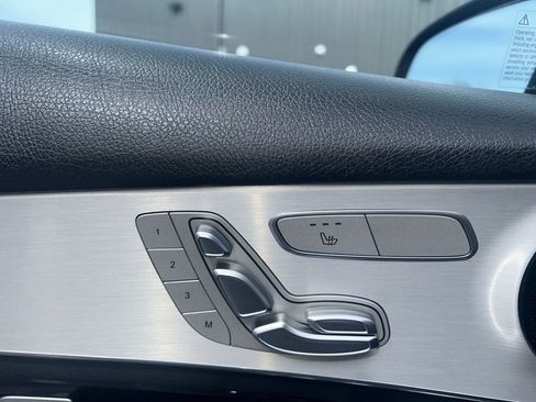 Used 2021 Mercedes-Benz GLC 300 image 20