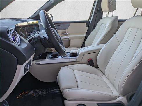 Certified 2022 Mercedes-Benz GLB 250 image 20
