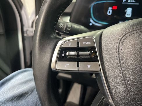 Used 2025 Kia Telluride S image 28