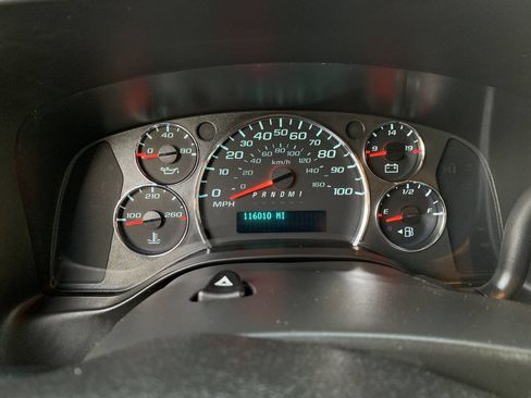 Used 2020 Chevrolet Express 2500 w/ Driver Convenience Package image 18