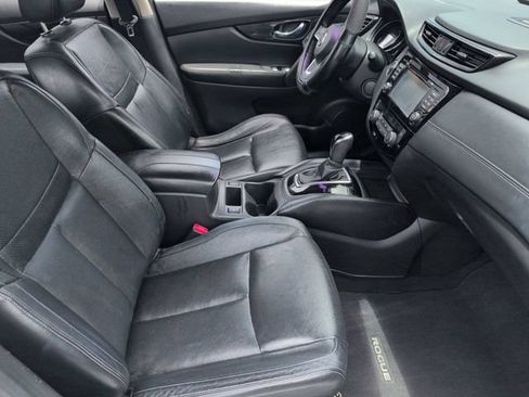Used 2017 Nissan Rogue SL FWD image 27