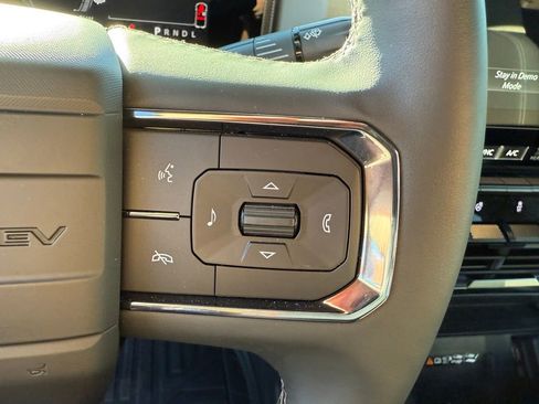 New 2026 GMC Hummer EV 4x4 Crew Cab image 24