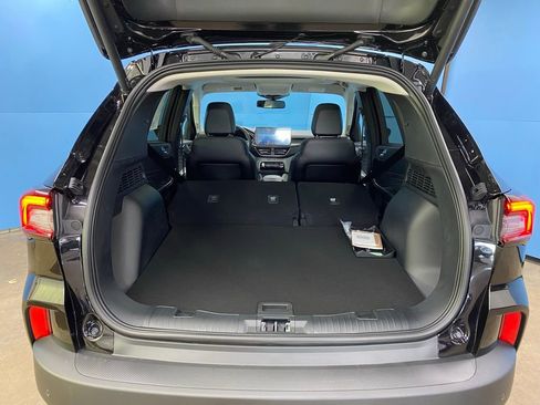 New 2026 Ford Escape Platinum w/ Premium Technology Package image 36