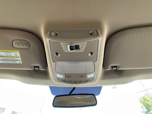 Used 2015 Ford F150 Lariat image 25