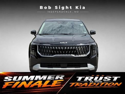 Used 2026 Kia Carnival FWD image 22