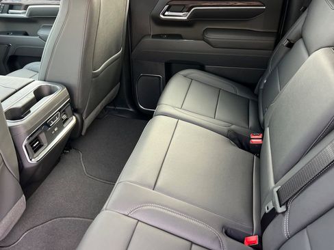 New 2026 GMC Sierra 1500 SLT w/ SLT Convenience Package image 10