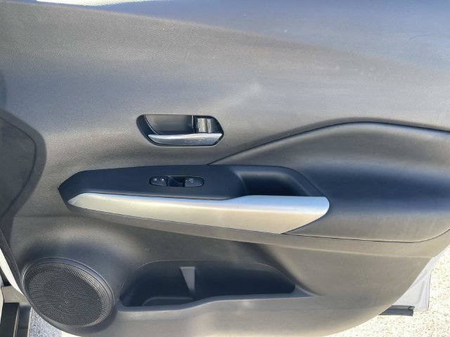 Used 2020 Nissan Kicks SR w/ SR Premium Package FWD image 23