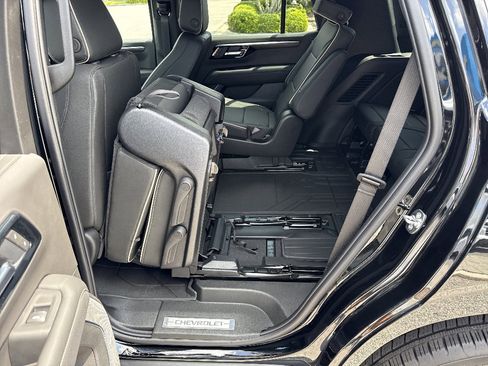 New 2026 Chevrolet Tahoe Premier w/ Sun And Tow Package AWD/4WD image 14