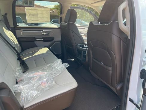 Used 2025 RAM 1500 Laramie image 15