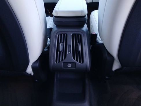New 2026 BMW X1 xDrive28i AWD/4WD image 14
