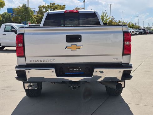 Used 2017 Chevrolet Silverado 3500 LTZ w/ Duramax Plus Package AWD/4WD image 4