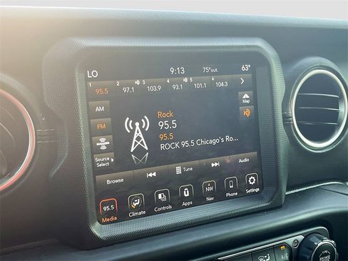 Used 2021 Jeep Wrangler Unlimited Sahara image 15