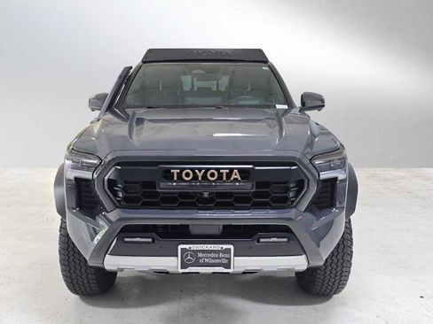 Used 2024 Toyota Tacoma 4x4 Double Cab Hybrid image 8