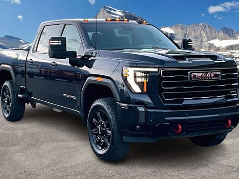 Used 2024 GMC Sierra 2500 AT4 w/ AT4 Preferred Package image 12