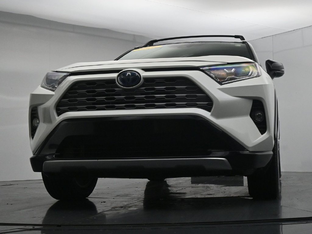 Used 2020 Toyota RAV4 XSE w/ All Weather Liner Package AWD/4WD image 34