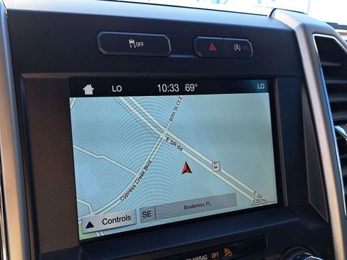 Used 2018 Ford F150 Lariat image 22