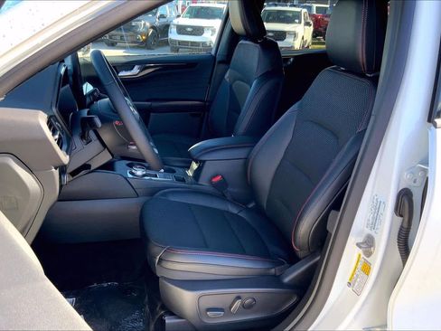 New 2026 Ford Escape ST-Line w/ Tech Pack #1 image 9