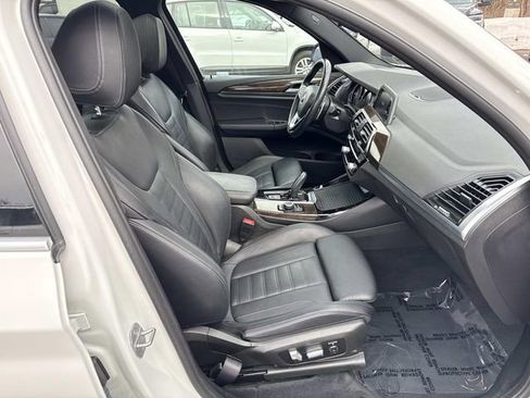 Used 2018 BMW X3 xDrive30i w/ Convenience Package image 9