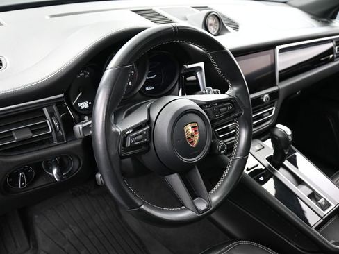 Certified 2023 Porsche Macan Turbo AWD/4WD image 16