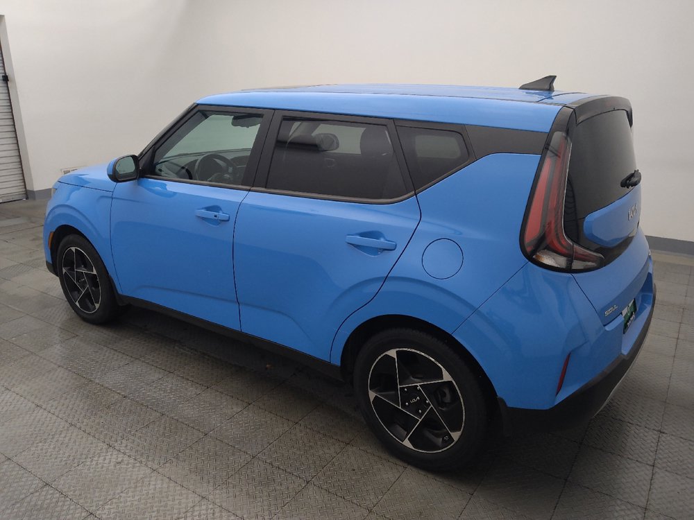 Used 2024 Kia Soul EX FWD image 3