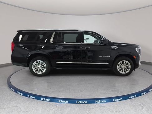 Used 2024 GMC Yukon XL SLT w/ SLT Luxury Package AWD/4WD image 5