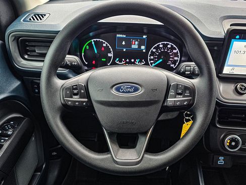 Used 2024 Ford Maverick XL image 26