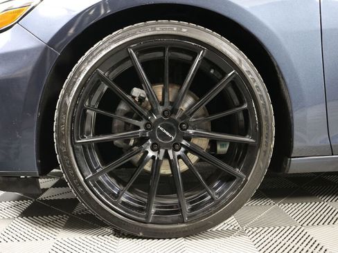 Used 2019 Chevrolet Malibu LT image 9