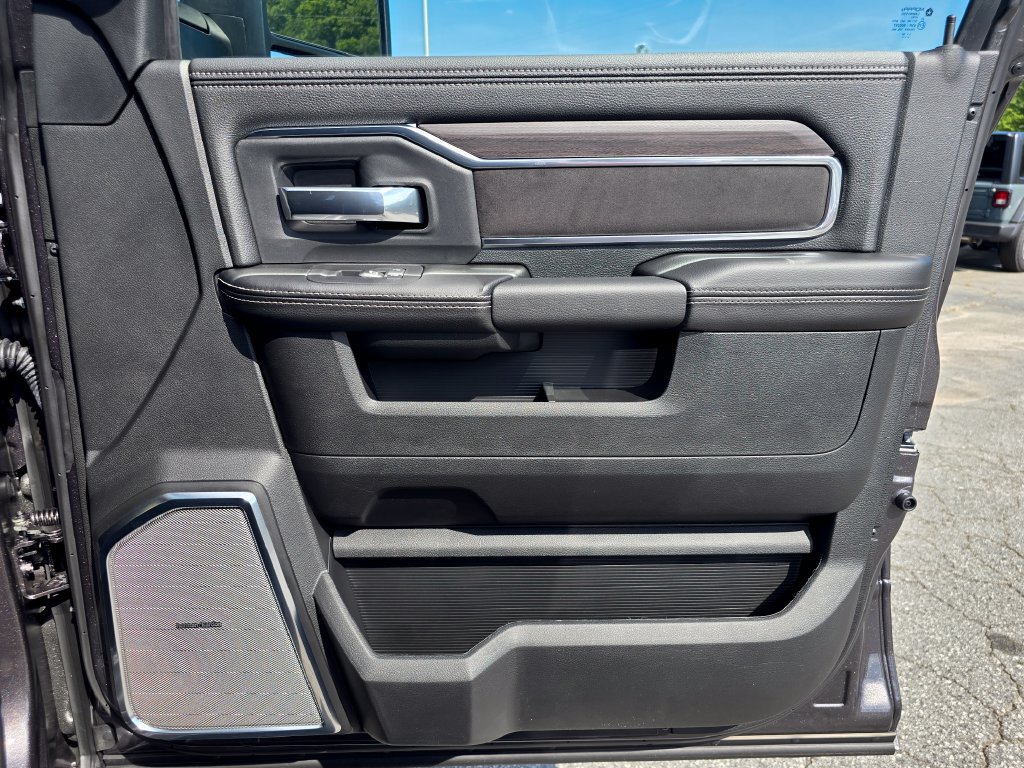 New 2026 RAM 4500 4x4 Crew Cab DRW w/ Laramie Trim Package image 36