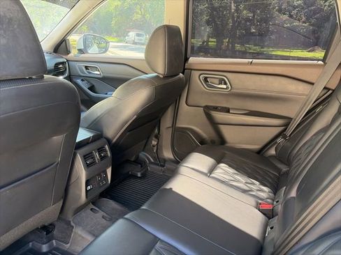 Used 2021 Nissan Rogue Platinum FWD image 8