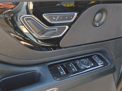 Used 2025 Lincoln Aviator Reserve w/ Illumination Package image 24