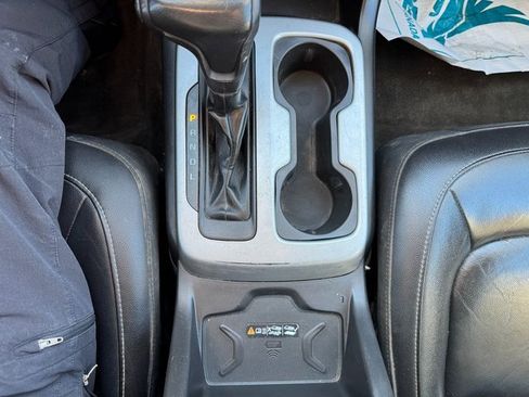 Used 2018 Chevrolet Colorado ZR2 image 25