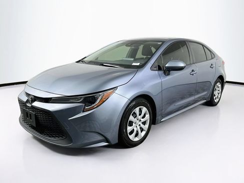 Used 2022 Toyota Corolla LE FWD image 1
