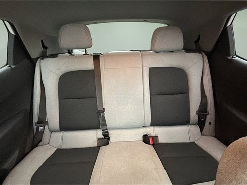 Used 2020 Chevrolet Bolt LT image 11