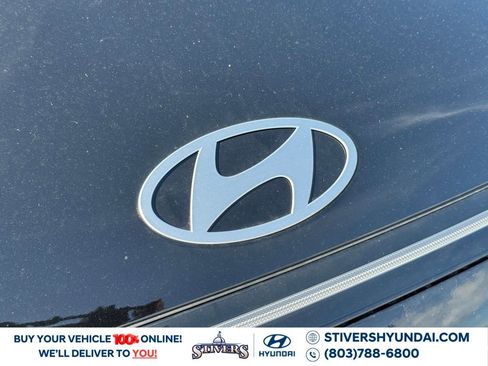 New 2026 Hyundai Kona SE image 8