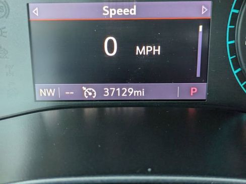 Used 2019 GMC Canyon SLE w/ Driver Alert Package image 29