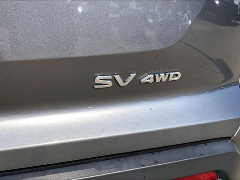 Used 2024 Nissan Pathfinder SV AWD/4WD image 10