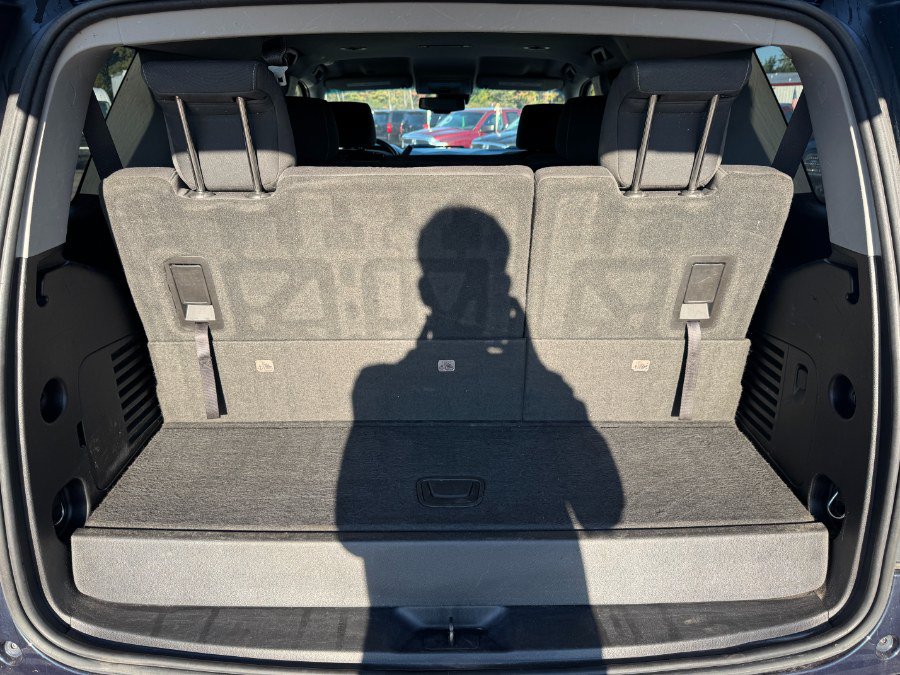 Used 2019 GMC Yukon SLE w/ SLE Value Package AWD/4WD image 18
