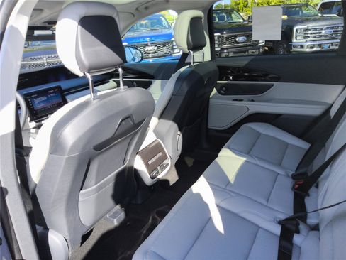 New 2026 Lincoln Nautilus Premier w/ Equipment Group 102A AWD/4WD image 19