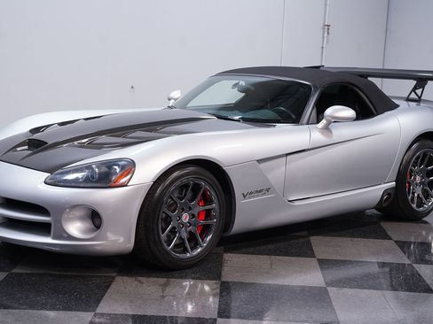 Used 2005 Dodge Viper SRT-10 image 6