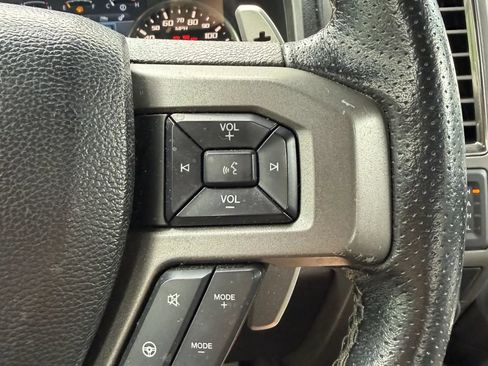 Used 2017 Ford F150 Raptor w/ Equipment Group 802A Luxury AWD/4WD image 19