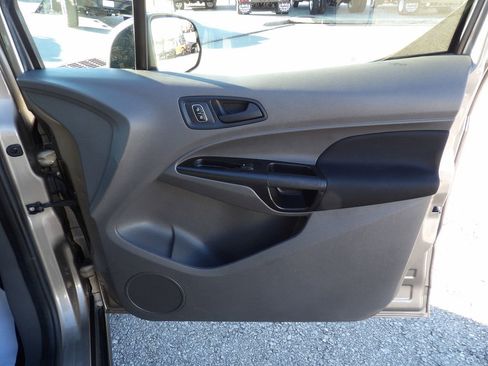 Used 2020 Ford Transit Connect XL image 36