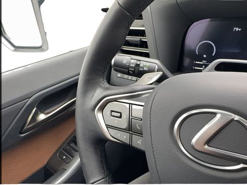 Used 2025 Lexus GX 550 w/ Cold Area Package AWD/4WD image 47